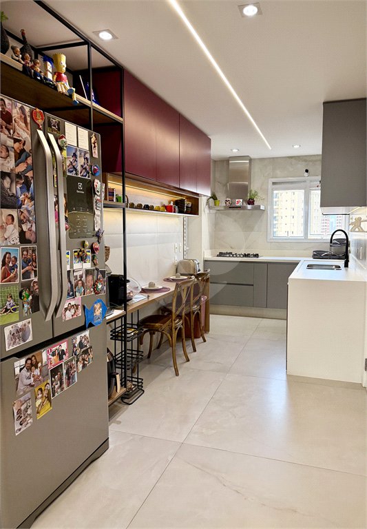 Apartamento à venda com 3 suítes em Vila Romana, São Paulo, SP