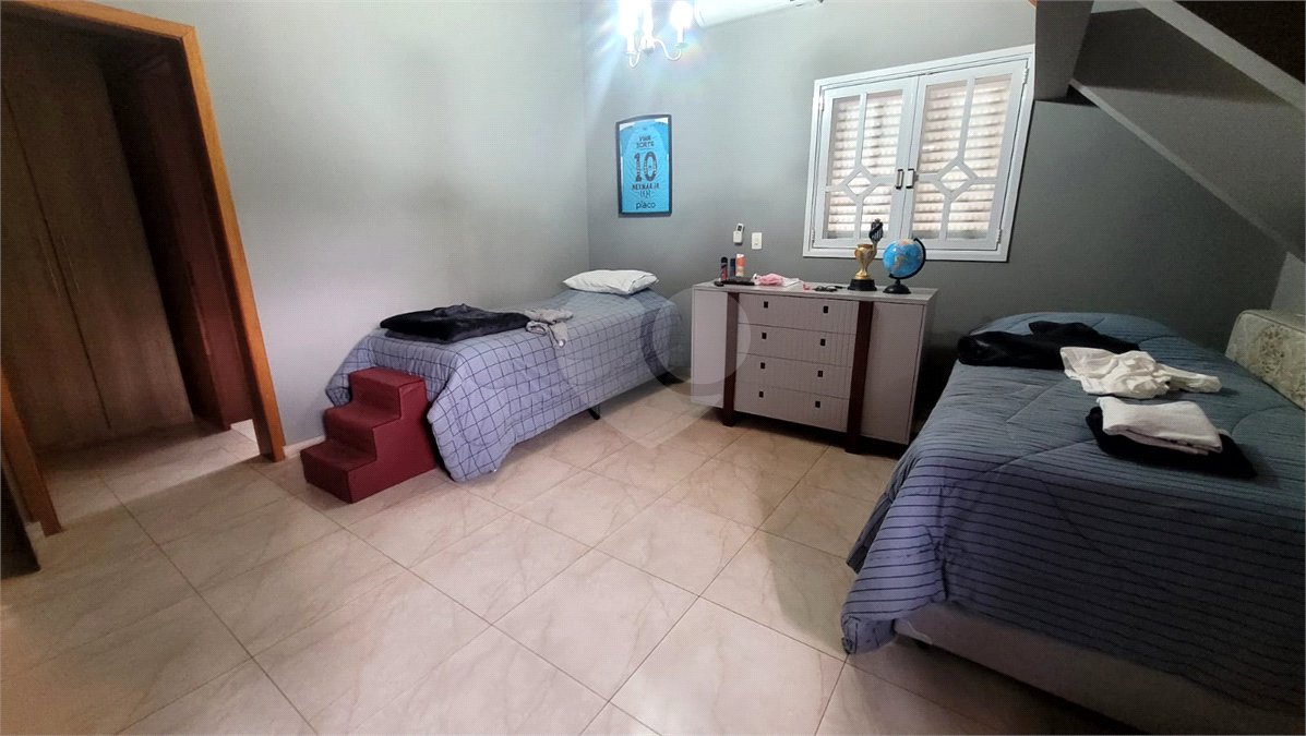 Casa à venda com 3 suítes no condomínio Suíça da Cantareira, Mairiporã - SP