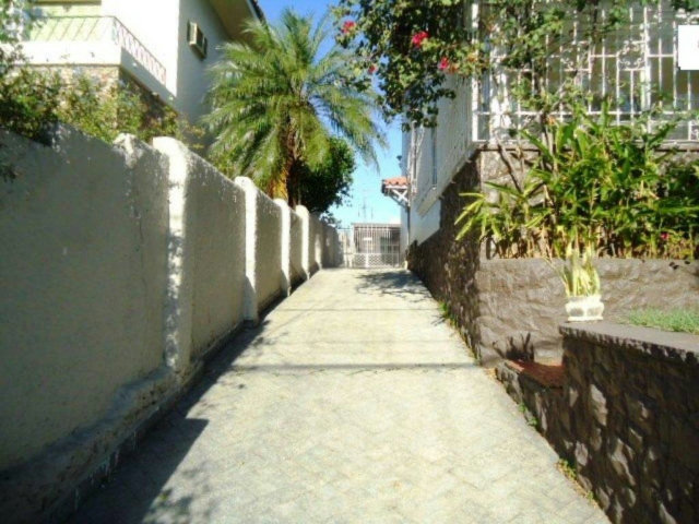 Casa à venda com 4 quartos, sendo 1 suíte,  em Jardim São Bento, São Paulo, SP