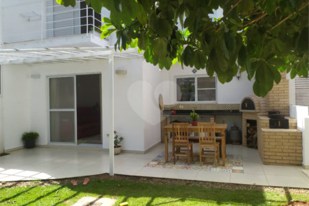 Sobrado à venda com 3 quartos, sendo 1 suíte, em Jardim do Lago, Atibaia, SP