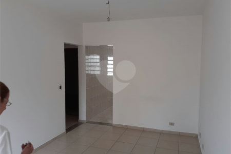 Casa à venda com 2 quartos em Vila Gumercindo, São Paulo, SP