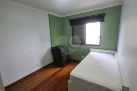Apartamento à venda com 3 quartos, sendo 1 suíte,  em Indianópolis, São Paulo, SP
