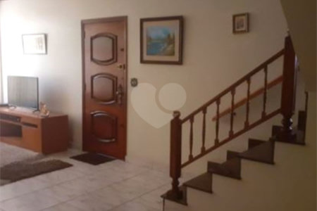 Sobrado à venda com 3 quartos em Santana, São Paulo, SP