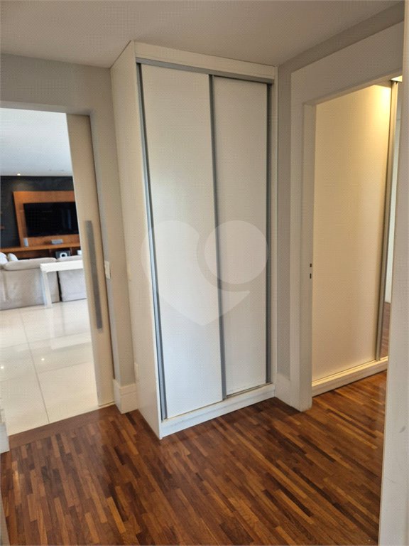 Apartamento à venda com 3 suítes em Campo Belo, São Paulo, SP