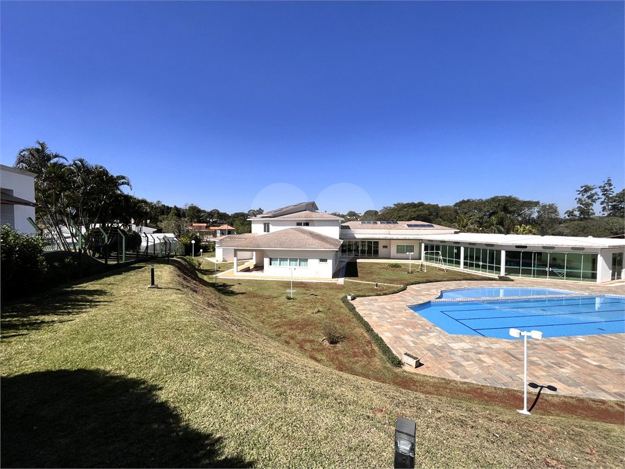 Casa à venda com 6 quartos, sendo 5 suítes, no condomínio City Castelo, Itu - SP