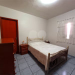 Casa à venda com 4 quartos, sendo 1 suíte, em Vila Paulicéia, São Paulo, SP