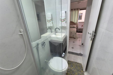 Apartamento à venda com 3 quartos, sendo 1 suíte,  no Centro, Cabo Frio, RJ