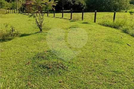 Sítio à venda com 2 quartos em Área Rural de Lagoinha, Lagoinha, SP