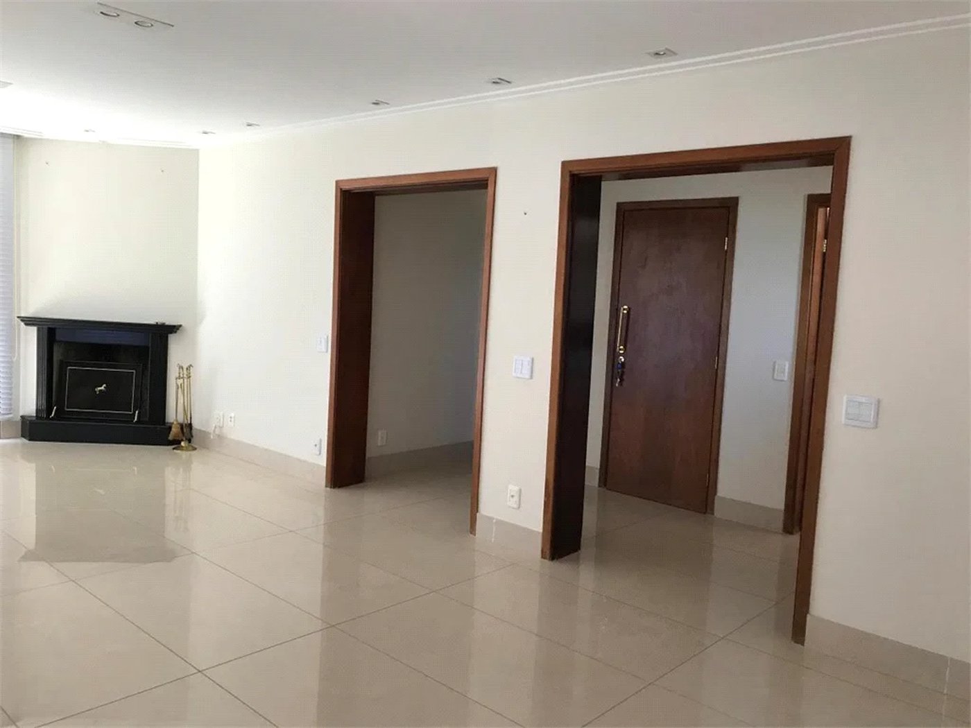 Apartamento à venda com 3 quartos, sendo 1 suíte, em Vila Andrade, São Paulo, SP