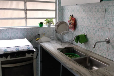 Sobrado à venda com 3 quartos em Vila Cordeiro, São Paulo, SP