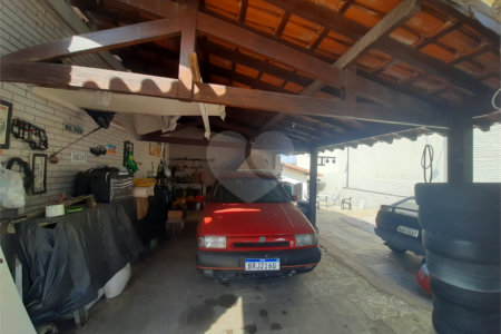 Casa à venda com 3 quartos, sendo 1 suíte, no Centro, Vinhedo, SP