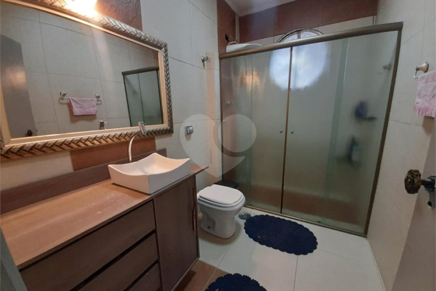 Sobrado à venda com 4 quartos, sendo 2 suítes, em Tremembé, São Paulo, SP