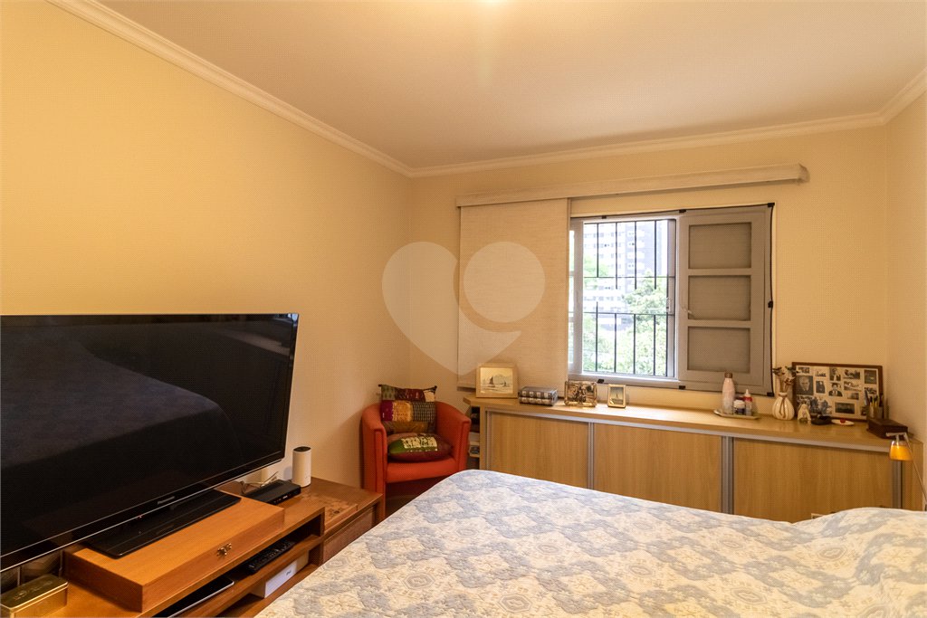 Casa à venda com 3 quartos, sendo 1 suíte,  em Parque Colonial, São Paulo, SP