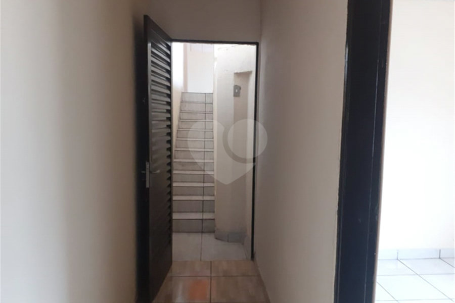 Sobrado à venda com 6 quartos, sendo 1 suíte,  em Jardim Las Vegas, Guarulhos, SP