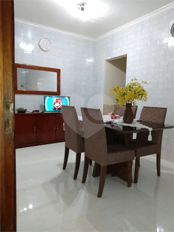 Sobrado à venda com 3 quartos, sendo 1 suíte, em Tremembé, São Paulo, SP