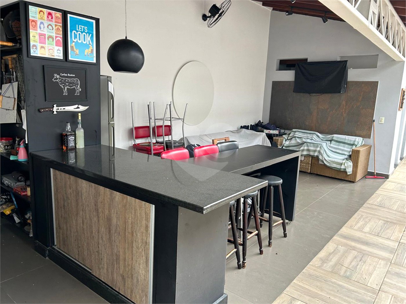 Casa à venda com 2 suítes no condomínio Residencial, Mogi das Cruzes - SP