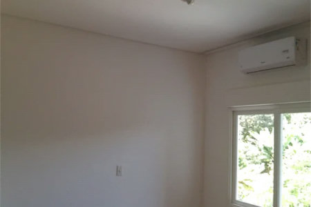 Casa à venda ou para alugar com 4 suítes em Chácaras São Carlos, Cotia, SP