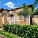 Sobrado à venda ou para alugar com 5 quartos, sendo 1 suíte, em Vila Harmonia, Araraquara, SP