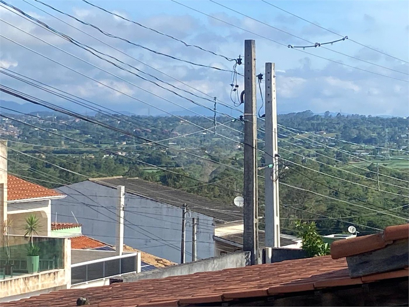Casa à venda com 3 quartos, sendo 1 suíte,  em Vila Nova Cintra, Mogi das Cruzes, SP