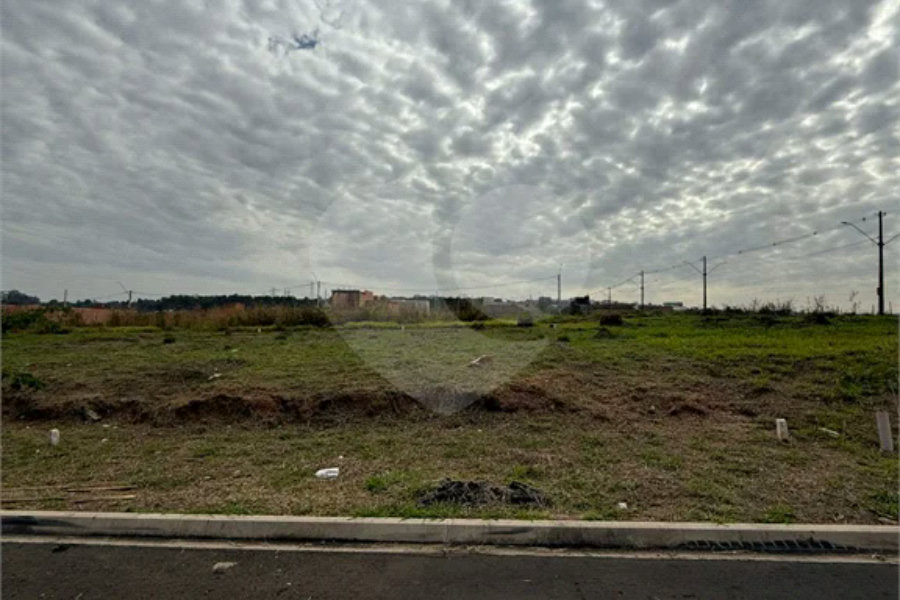 Terreno à venda no Conquista - Piracicaba/SP.