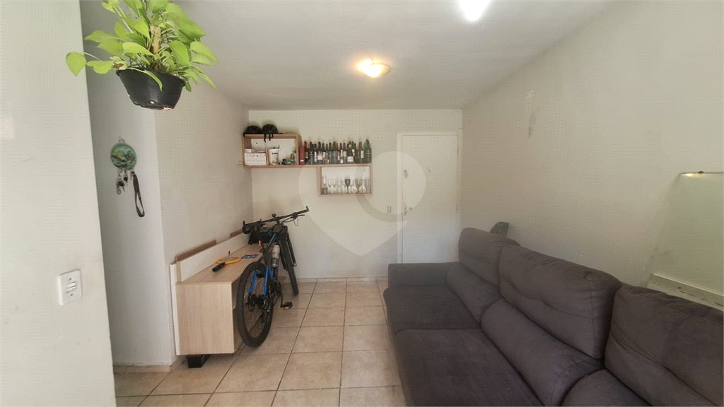 Apartamento à venda com 2 quartos em Jardim Tatiana, Votorantim, SP