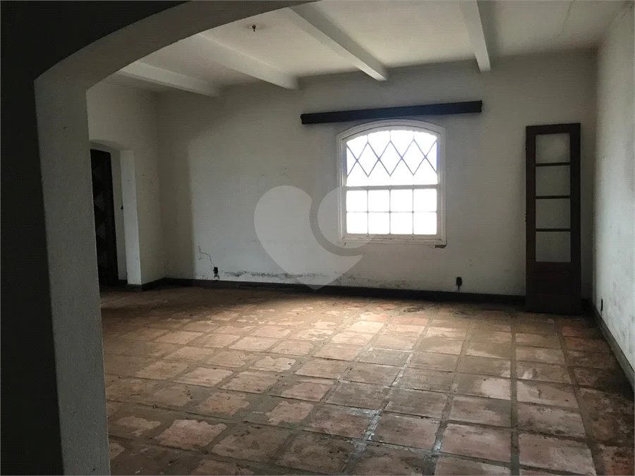 CASA À VENDA COLOCADA COM A SANTA CASA