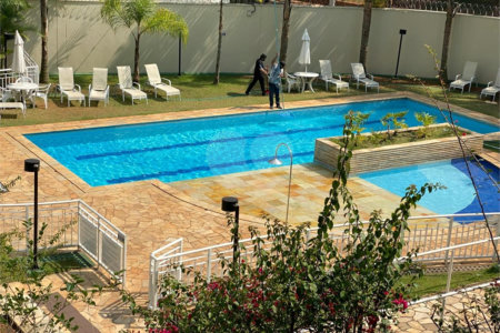 Apartamento à venda com 2 quartos em Parque Reboucas, São Paulo, SP
