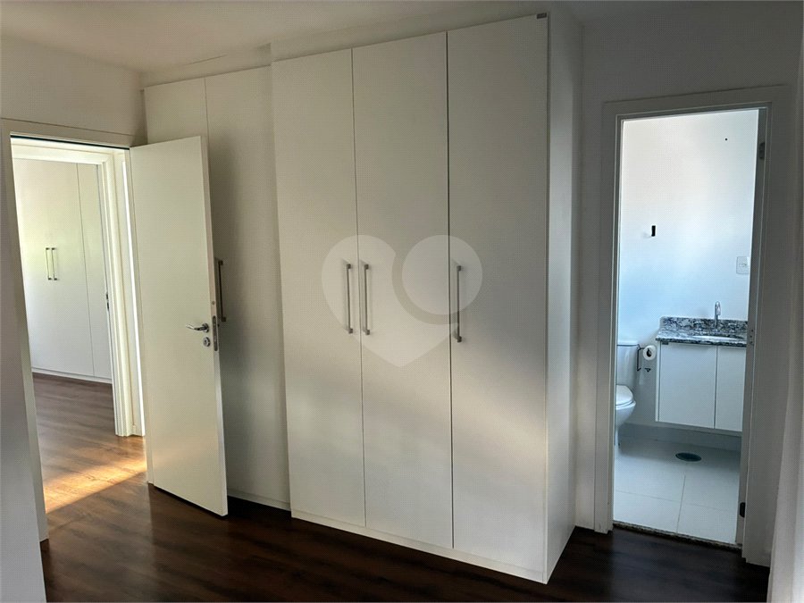 Casa para alugar com 3 quartos, sendo 1 suíte,  no condomínio Bella Roma, São Roque - SP