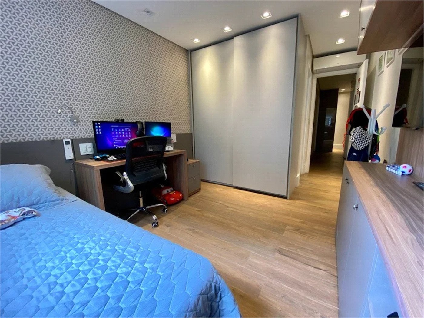 Apartamento à venda com 3 suítes em Vila Suzana, São Paulo, SP
