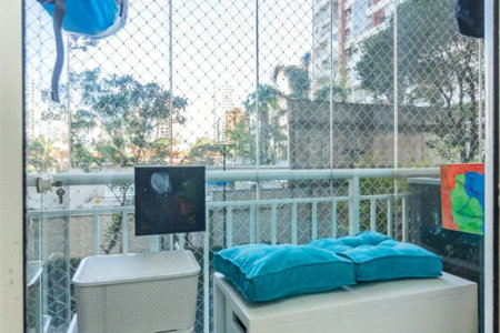 Apartamento à venda com 3 suítes em Vila Cordeiro, São Paulo, SP
