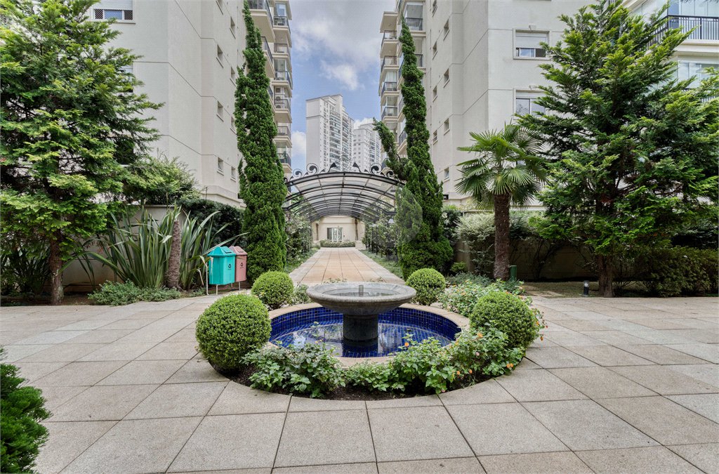 Apartamento à venda com 4 suítes em Alto da Boa Vista, São Paulo, SP