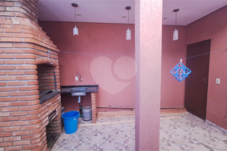 Casa à venda com 3 quartos, sendo 1 suíte, em Jardim Itanguá, Sorocaba, SP