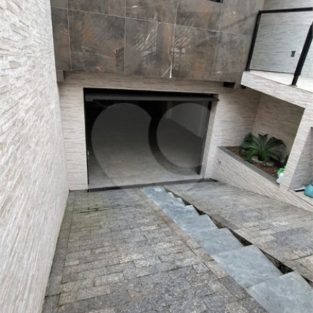 Sobrado à venda com 3 quartos, sendo 1 suíte, em Vila Constança, São Paulo, SP