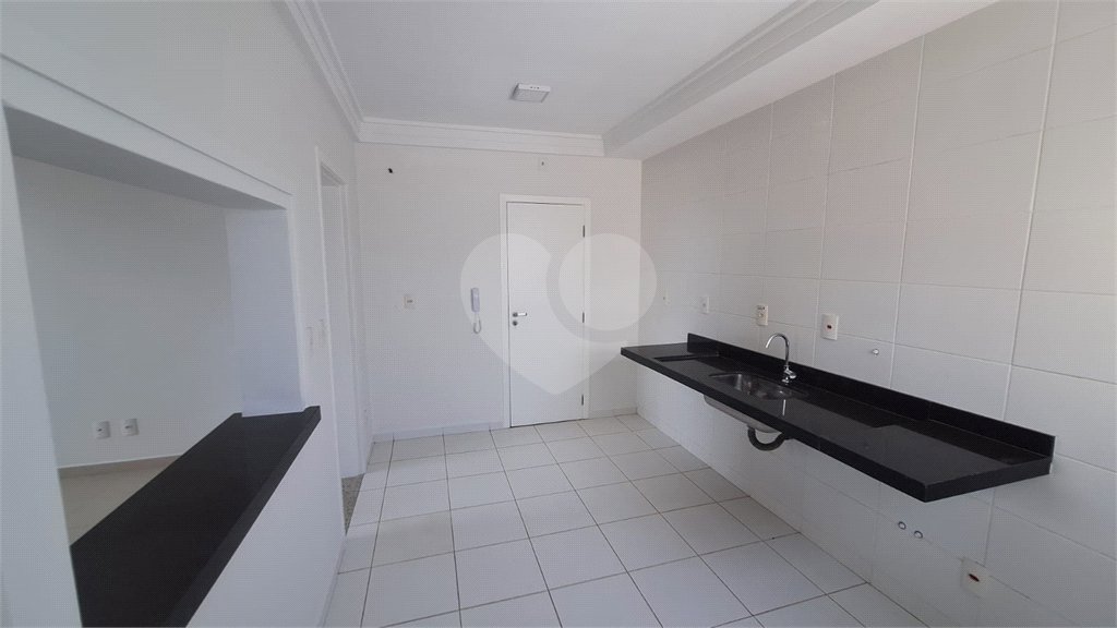 Apartamento à venda com 3 quartos, sendo 1 suíte,  em Parque Campolim, Sorocaba, SP