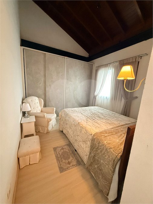 Casa à venda com 4 quartos, sendo 1 suíte,  no condomínio Alpes da Cantareira, Mairiporã - SP