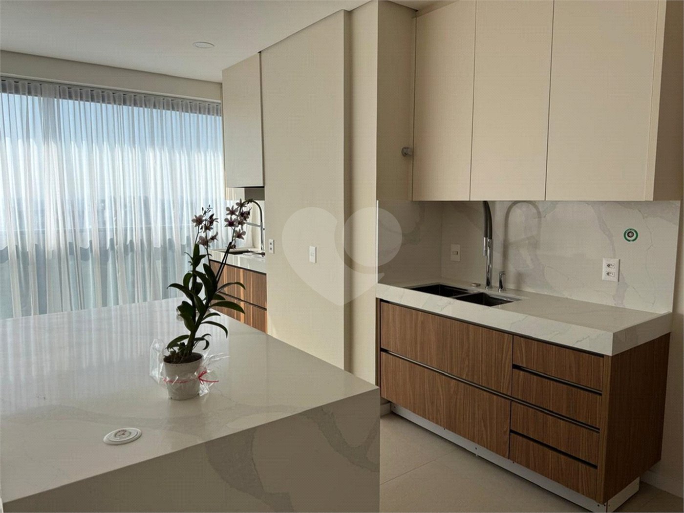 Apartamento à venda com 2 suítes em Jardim Morumbi, São Paulo, SP