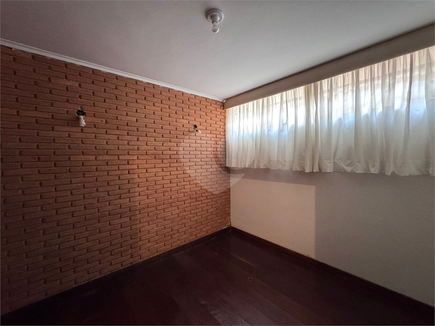 Sobrado à venda com 4 quartos, sendo 3 suítes, em Jardim América, Ribeirão Preto, SP