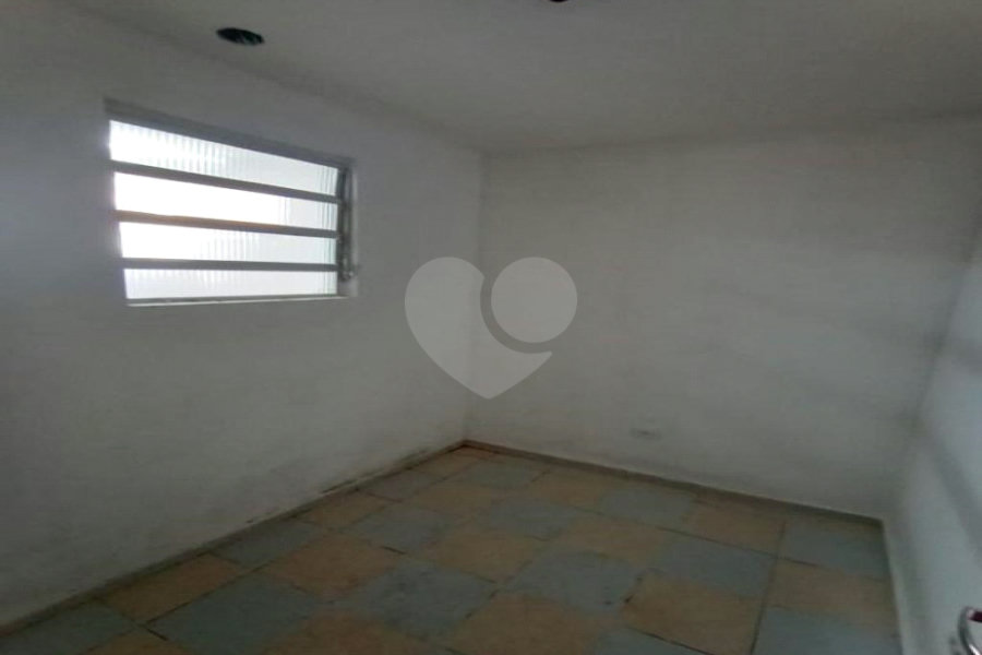 Casa à venda com 3 quartos, sendo 1 suíte, em Saúde, São Paulo, SP