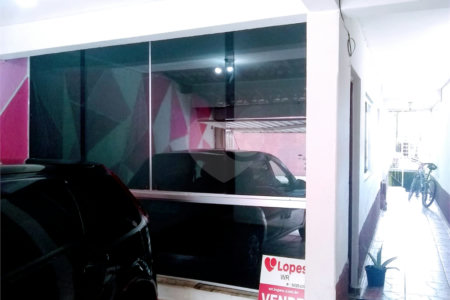 Sobrado à venda com 4 quartos, sendo 1 suíte,  em Jardim Alvinópolis, Atibaia, SP