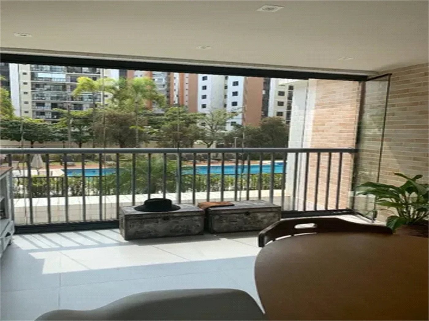 Apartamento à venda com 3 quartos, sendo 1 suíte, em Cidade São Francisco, São Paulo, SP