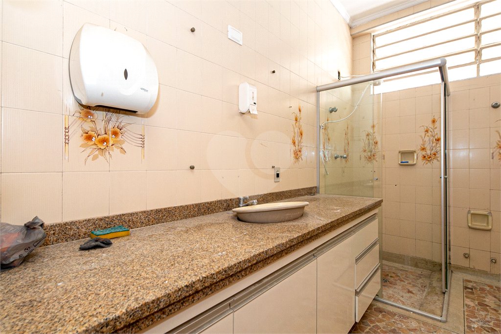 Casa Térrea à venda com 4 quartos, sendo 1 suíte,  em Brooklin Velho, São Paulo, SP