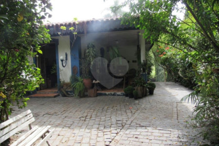 Casa Térrea à venda com 5 quartos, sendo 1 suíte, em Morumbi, São Paulo, SP