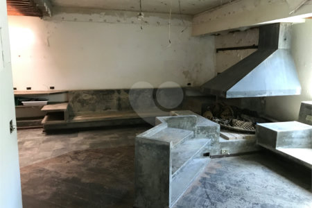 Casa Térrea à venda com 3 quartos, sendo 1 suíte,  em Jardim Peri Peri, São Paulo, SP