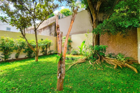 Casa para alugar com 4 quartos, sendo 2 suítes, no condomínio Comendador Elias Zarzur, São Paulo - SP