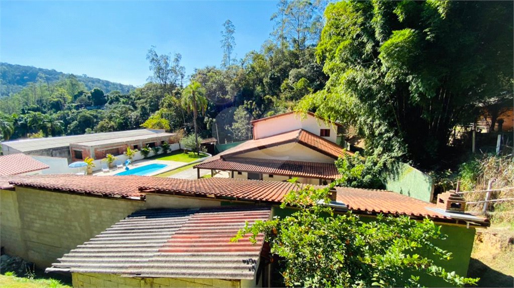 Chácara à venda com 3 quartos, sendo 1 suíte, em Rio Acima, Mairiporã, SP