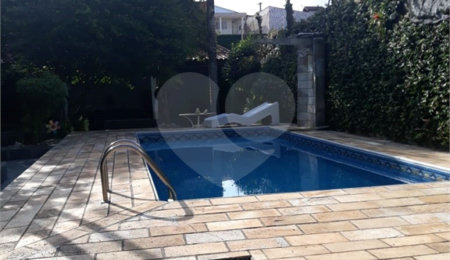 Casa à venda com 4 suítes em Vila Oliveira, Mogi das Cruzes, SP