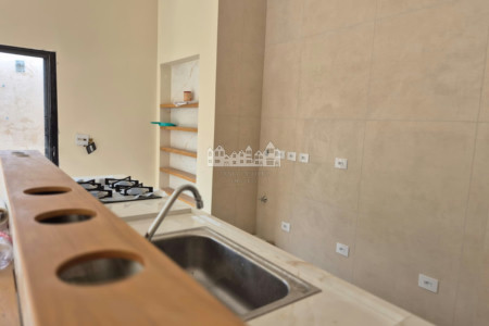 Casa à venda com 3 suítes em Vila Petrópolis, Atibaia, SP