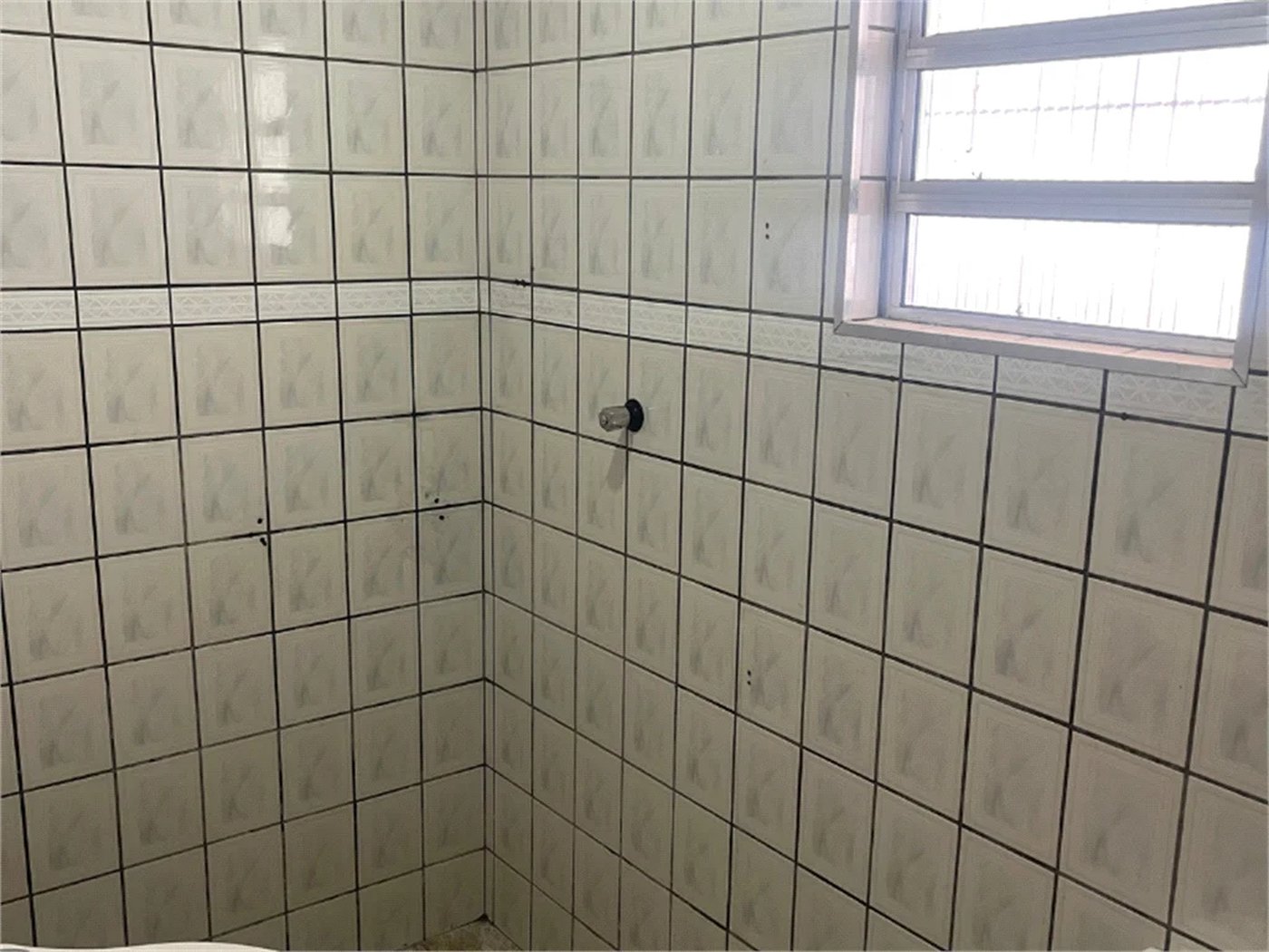 Oportunidade Única na Vila Morse: Amplo Espaço e Conforto!