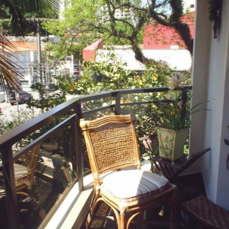 Apartamento á venda na Vila Olímpia de 156m² com 3 dormitórios, 1 suíte e 2 vagas.