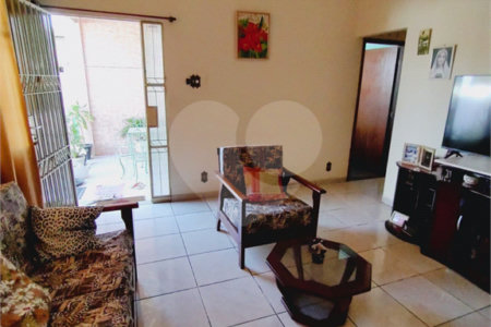 Casa à venda com 2 quartos em Campo Grande, Rio de Janeiro, RJ